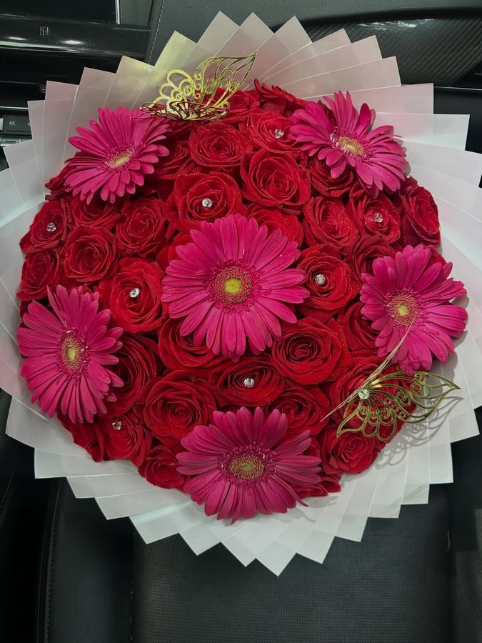 Hot pink gerberas